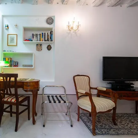 Loving In Venice, 5 Stars Exterior photo