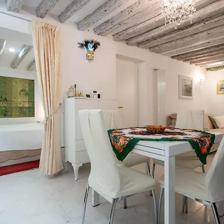 Loving In Venice, 5 Stars Exterior photo